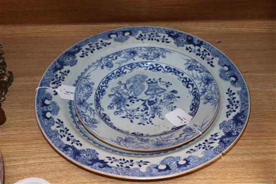 A Chinese famille rose meat platter and four items of blue and white,